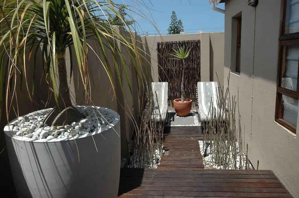 Off The Grid 177 Guest House Fish Hoek Bed & Breakfast