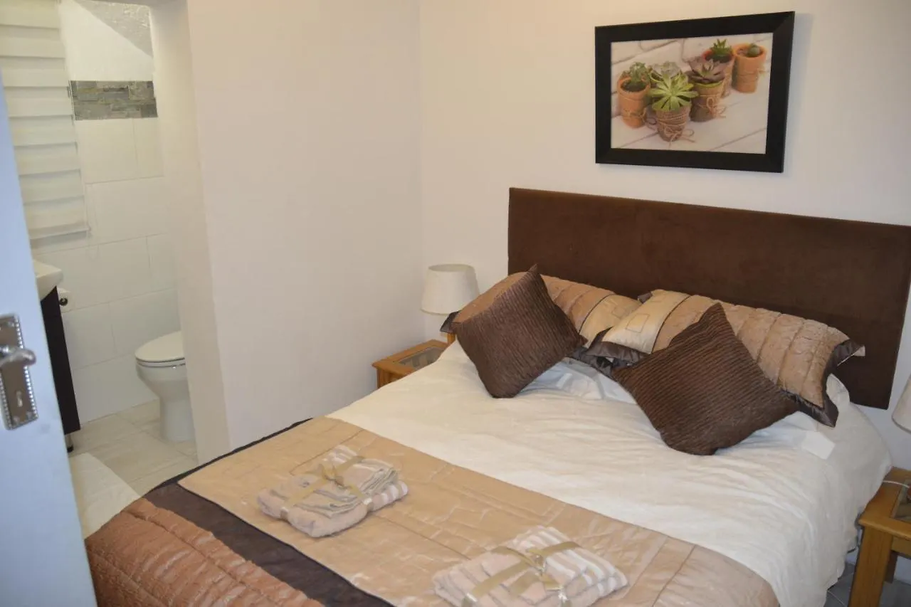 Off The Grid 177 Guest House Fish Hoek