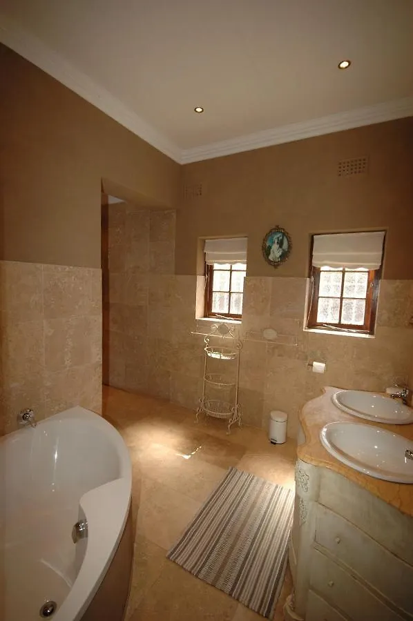 Off The Grid 177 Guest House Fish Hoek Bed & Breakfast